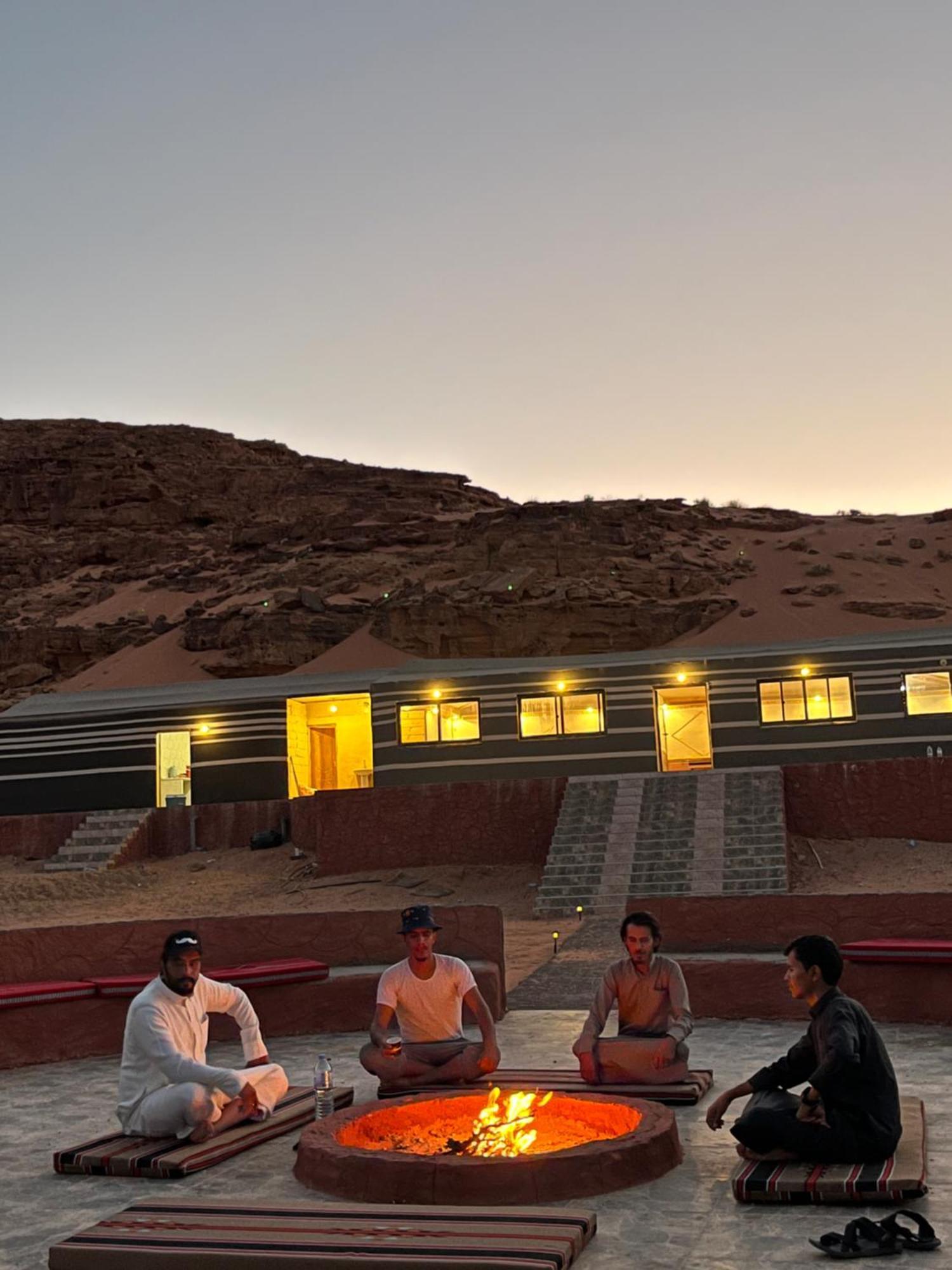 Wadi Rum Camp Stars & Jeep Tour Eksteriør bilde