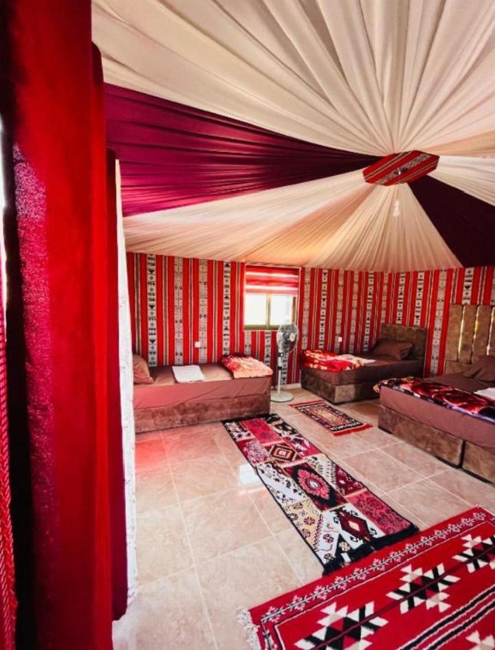 Wadi Rum Camp Stars & Jeep Tour Eksteriør bilde